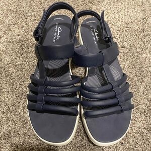 Clark’s cloud stepper sandals